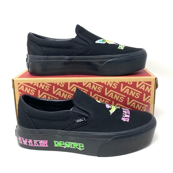 VANS Classic Slip On Stackform Shoe For Women Black Canvas Low Top VN0A7Q5R1OJ - Picture 2 of 11